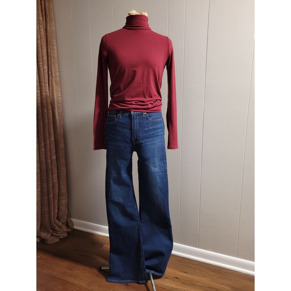 GAP - Women's Burgundy Red Cotton Turtleneck